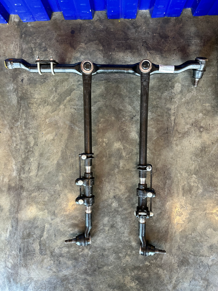 KIT DE TREN DELANTERO SUPER DUTY 4X2 ORIG. FORD
