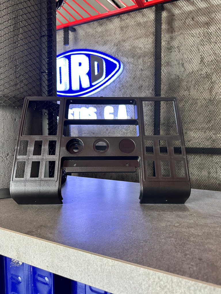 FRONTAL DE INTERRUPTORES PORTA RADIO Y AIRE CARGO 815/1721