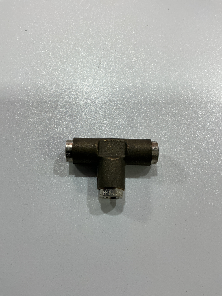 CONEXION DE BRONCE PEQUEÑA TIPO T 6MM
