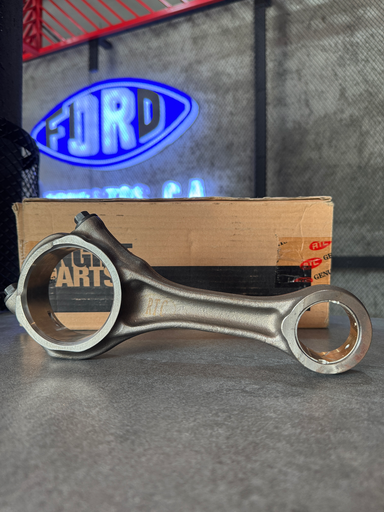 [4943979-GEN1] BRAZO DE BIELA DE MOTOR CARGO 815 / 816 CUÑA ENCONTARDA