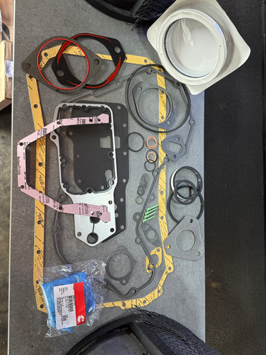 [5294890] KIT DE EMPACADURA DE MOTOR INFERIOR CARGO 815 4BT CUMMINS ORIG